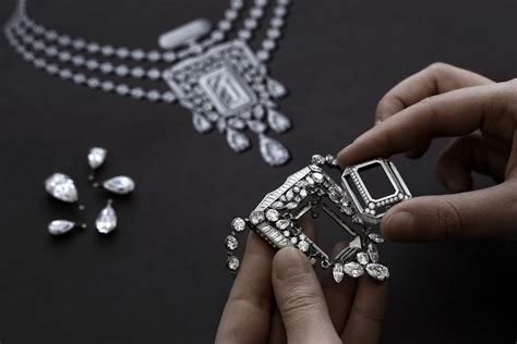 Chanel: a Milano la sua prima boutique per orologeria e gioielleria